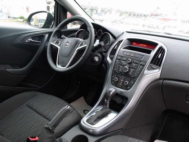 Trabzon Kiralık Opel Astra #06